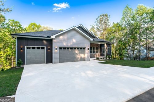 2529 Aniki Bee Dr, Monroe, GA, 30656-2722 | Card Image