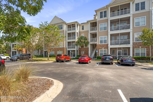 2410-11251 Campfield Dr, JACKSONVILLE, FL, 32256-3912 | Card Image