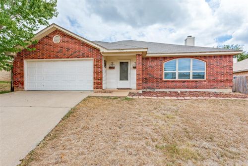 4804 Saint Thomas Place, Fort Worth, TX, 76135 | Card Image