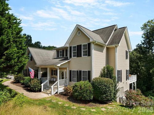66 Azalea Dr, Weaverville, NC, 28787-8543 | Card Image