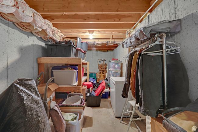 View of unfinished basement | Image 32