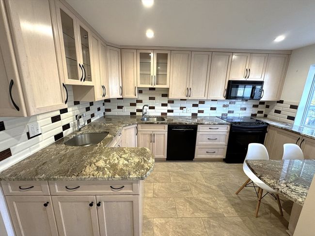 R - 59 Union St, Condo with 3 bedrooms, 3 bathrooms and 1 parking in Boston MA | Image 14