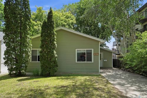 1014 9th Street E, Saskatoon, SK, S7H0N2 | Card Image