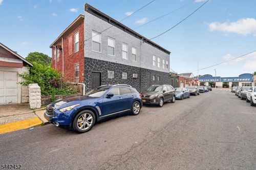 9 Morrell St, Elizabeth, NJ, 07201-2506 | Card Image