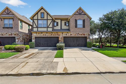 1017 Brook Hollow Dr, Euless, TX, 76039-5271 | Card Image