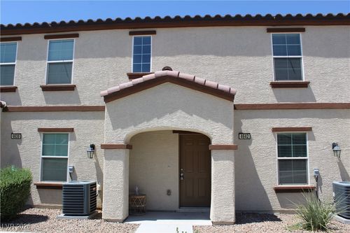 4642 Townwall St, Las Vegas, NV, 89115-3535 | Card Image