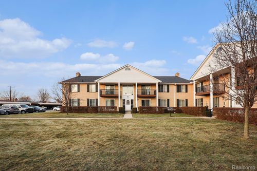 22-34720 Huntley Dr, Sterling Heights, MI, 48312-5012 | Card Image