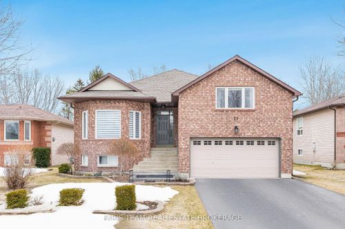 29 Riverdale Dr, Wasaga Beach, ON, L9Z1E9 | Card Image