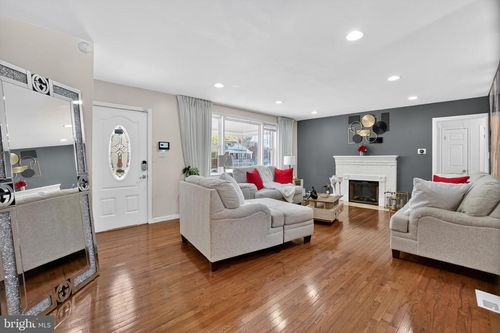 5506 Winston St, Temple Hills, MD, 20748-5847 | Card Image