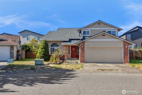 17628 27th Ave Ne, Marysville, WA, 98271-4941 | Card Image