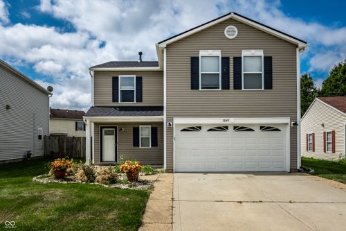 11849 Wapiti Way, Noblesville, IN, 46060-7933 | Card Image