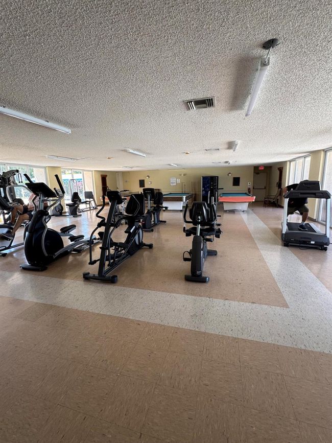 APT-113 - 721 Lori Dr, Condo with 1 bedrooms, 2 bathrooms and null parking in Palm Springs FL | Image 24