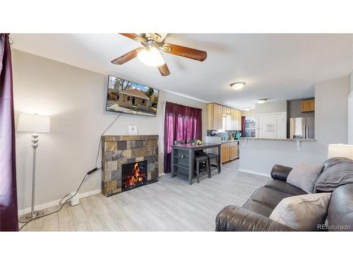 1621 Trenton St, Denver, CO, 80220-2044 | Card Image