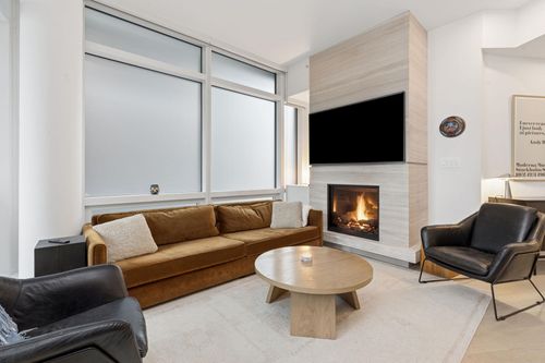 401-6699 Nelson Ave, West Vancouver, BC, V7W2B2 | Card Image