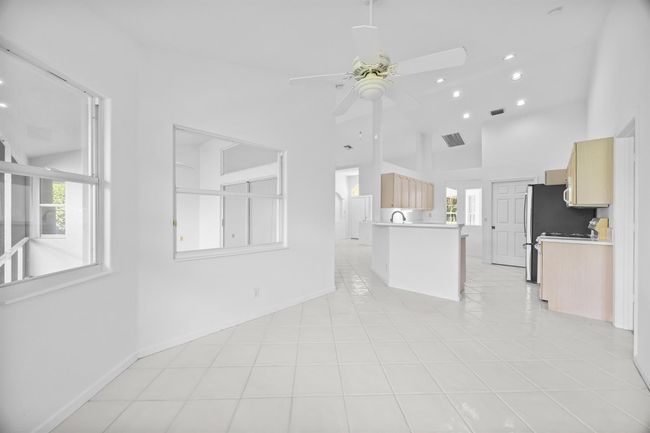 1040 Egret Circle Circle N, House other with 3 bedrooms, 2 bathrooms and null parking in Jupiter FL | Image 13
