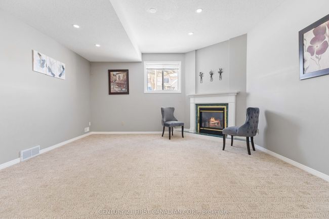 256 White Sands Dr, House other with 4 bedrooms, 2 bathrooms and 2 parking in London ON | Image 18