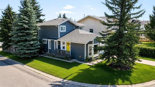 83 Millrise Cres Sw, Calgary, AB, T2Y2E4 | Card Image