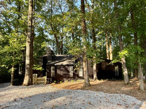 27 Bluebird Cv, Jackson, TN, 38305-9413 | Card Image