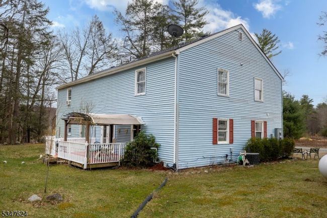 101 Hidden Gln, Townhouse with 3 bedrooms, 2 bathrooms and null parking in Montague NJ | Image 12