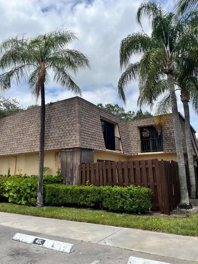 4204 Waterview Cir, Condo with 2 bedrooms, 3 bathrooms and null parking in Palm Springs FL | Image 53