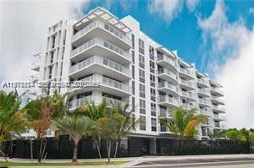 403-13800 Highland Dr, North Miami Beach, FL, 33181-1685 | Card Image