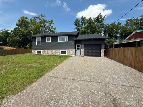 934 Mount Pleasant Rd, Cavan, ON, L0A1C0 | Card Image