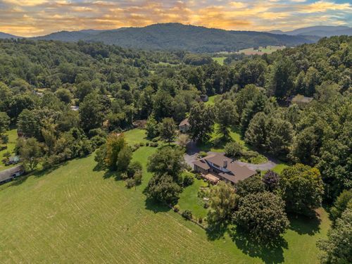 26 Canter Ct, Horse Shoe, NC, 28742-8781 | Card Image