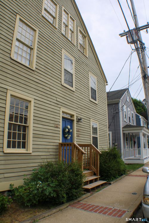 8-8 Sherman St, Norwich, CT, 06360-4110 | Card Image