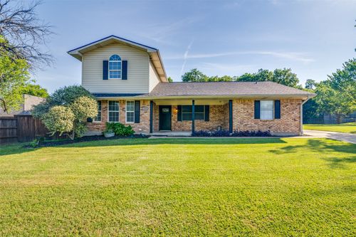 110 Weaver St, Forney, TX, 75126-8503 | Card Image