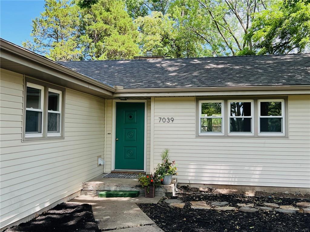 Charlotte St, Kansas City, MO 64118
