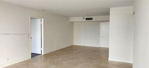apt-614-3300 Ne 191st St, Aventura, FL, 33180-2442 | Card Image