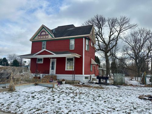 39 Cedar St, Easton, MN, 56025-2006 | Card Image