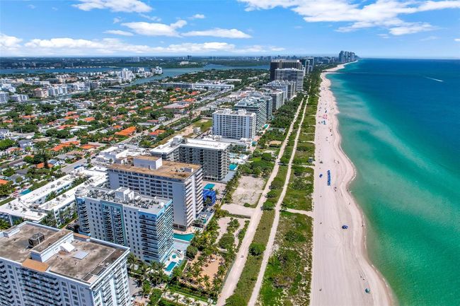 PHH - 9225 Collins Ave, Condo with 3 bedrooms, 3 bathrooms and null parking in Surfside FL | Image 53