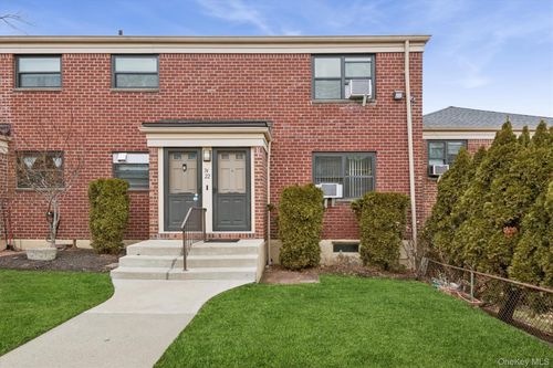 lower-74-22 220th St, Oakland Gardens, NY, 11364-3039 | Card Image