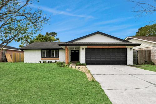 17114 Barcelona Dr, Friendswood, TX, 77546-4165 | Card Image
