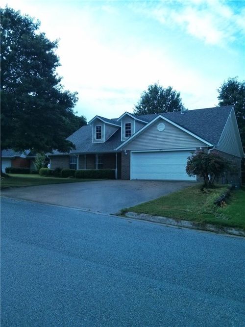 3053 E Setter St, Fayetteville, AR, 72701-2780 | Card Image