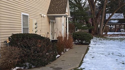 15-15 Village Cv, Warwick, NY, 10990-1440 | Card Image