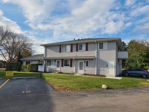 unit-4-2S717 Winchester Cir E, Warrenville, IL, 60555-2406 | Card Image