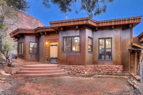 338 Taylor Ln, Castle Valley, UT, 84532 | Card Image