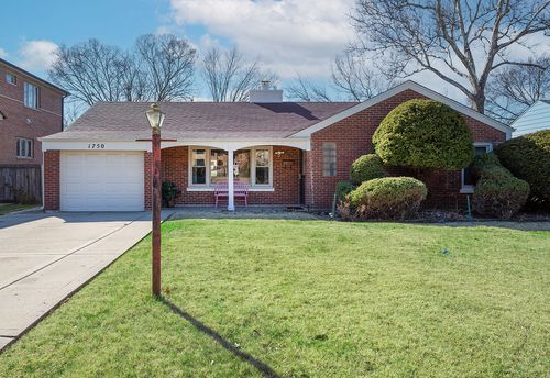 1750 Potter Rd, Park Ridge, IL, 60068-1131 | Card Image