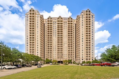 1205-1 Towers Park Ln, San Antonio, TX, 78209-6436 | Card Image