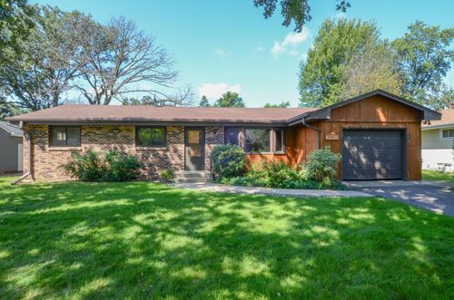 7350 Lyric Ln Ne, Fridley, MN, 55432-3243 | Card Image