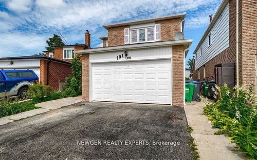 101 Banting Cres, Brampton, ON, L6Y2M3 | Card Image