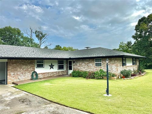 17 Tedford Way, Wewoka, OK, 74884-3725 | Card Image