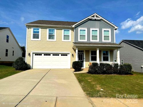 6527 Georgia Oak Rd, Charlotte, NC, 28269-3511 | Card Image