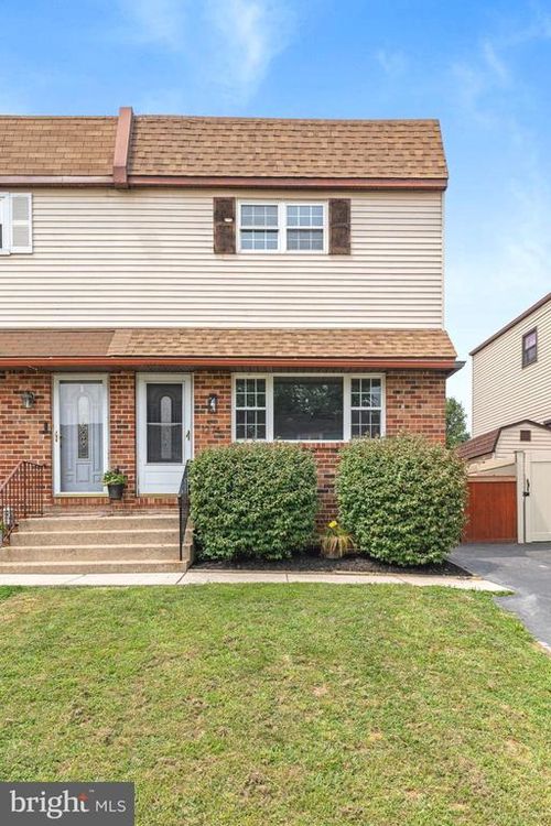 1274 Nicole Ln, SECANE, PA, 19018-3536 | Card Image