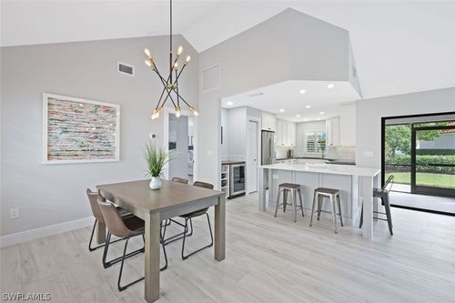 714 Reef Point Cir, NAPLES, FL, 34108-8736 | Card Image