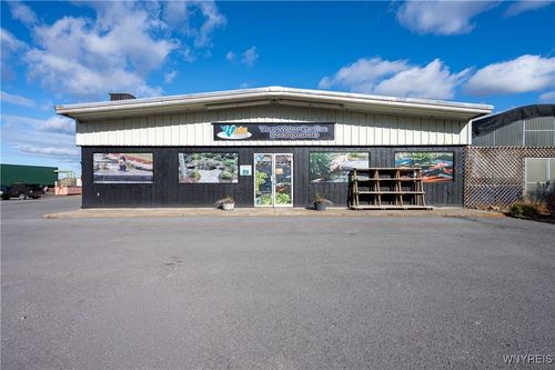 3779 Lower Mountain Rd, Sanborn, NY, 14132-9115 | Card Image