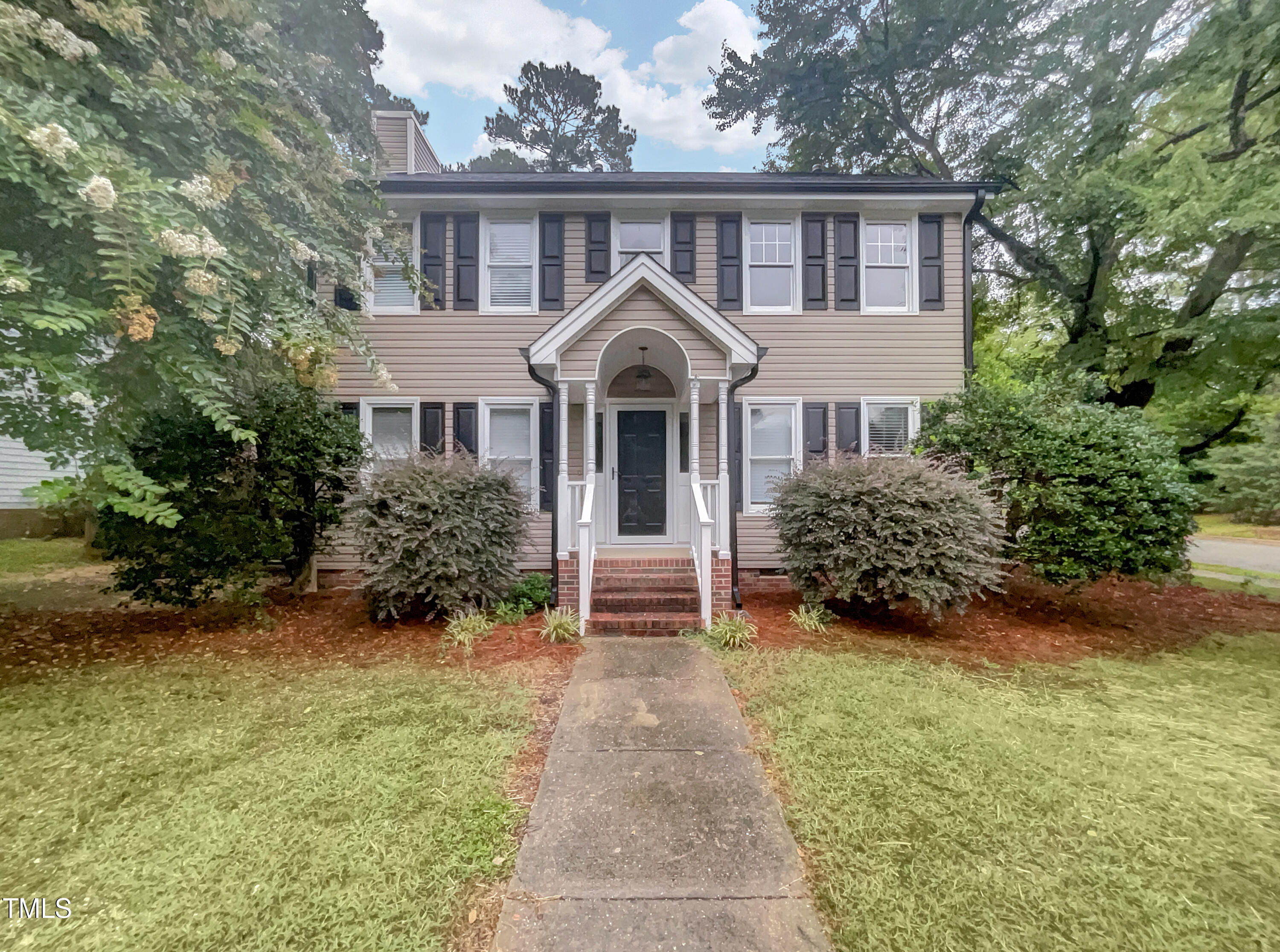 Pinewinds Dr, Raleigh, NC 27603