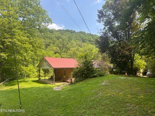 187 Van Huss Rd, Rose Hill, VA, 24281-8749 | Card Image